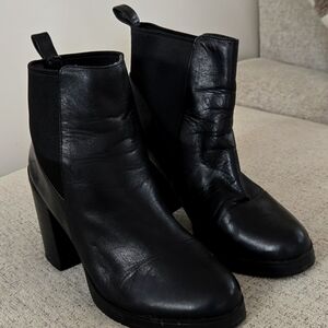 STEVE MADDEN ankle boot